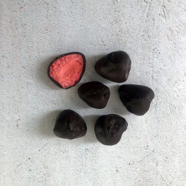 Devour Chocolate Freeze Dried Strawberries 45g - Dark